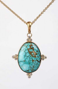 Gold and turquoise pendant by Maria Samora